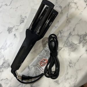 L’Ange hair waver.